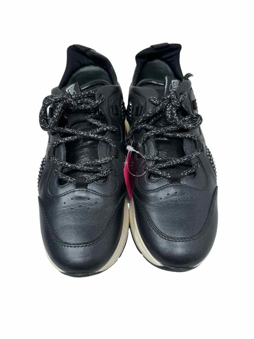 Shoe Size 38.5 Black Sneakers