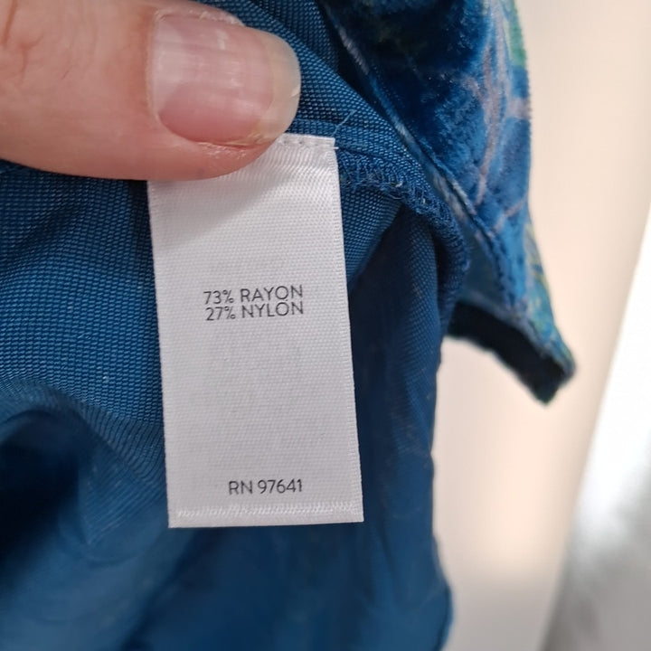 Size L J JILL Blue Velour Sweater