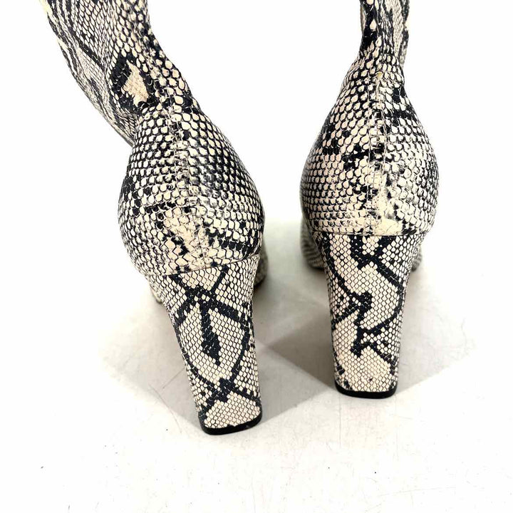 Shoe Size 9 UNISA Beige Boots