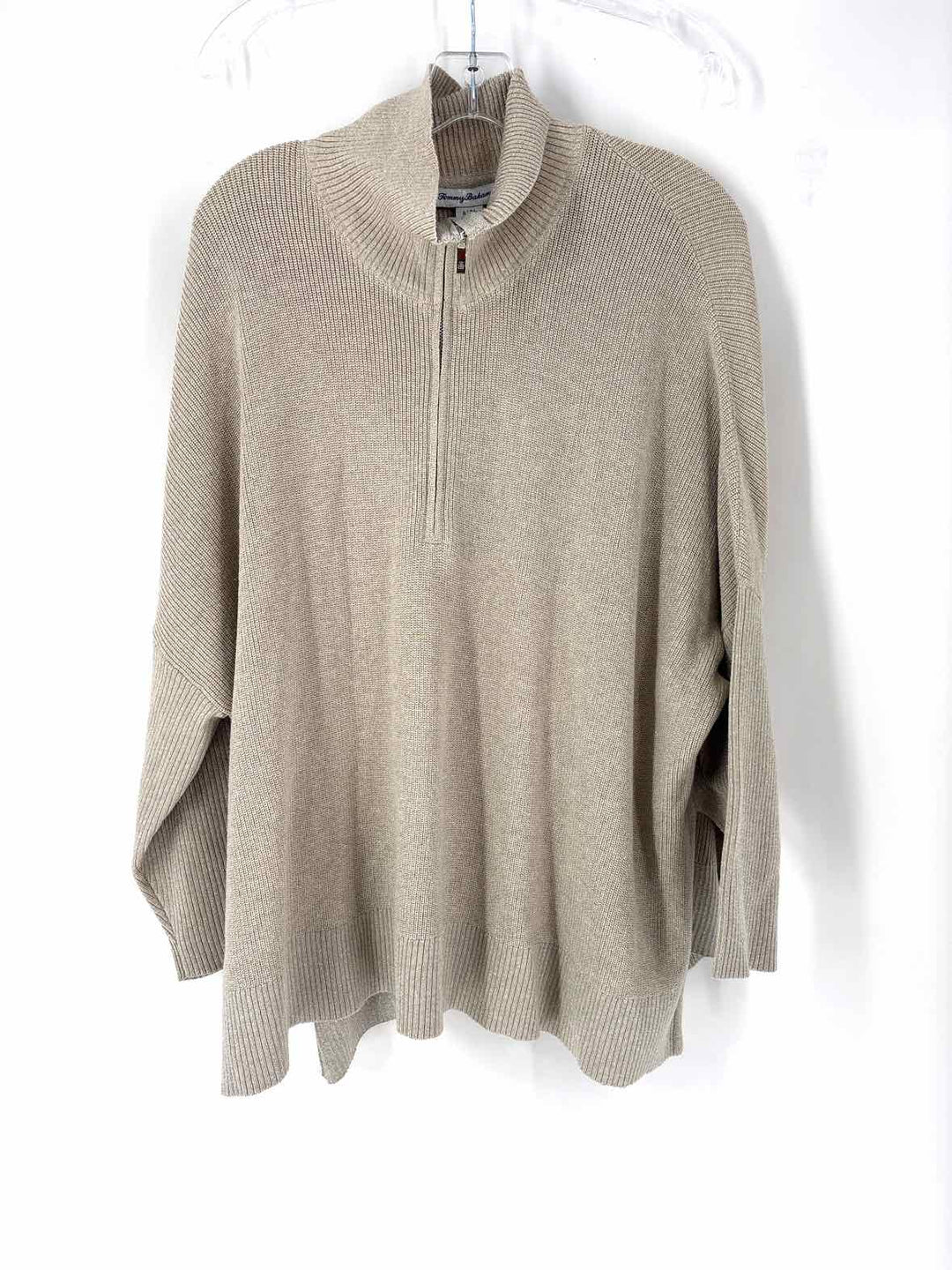 Size L TOMMY BAHAMA Gold Knit Sweater