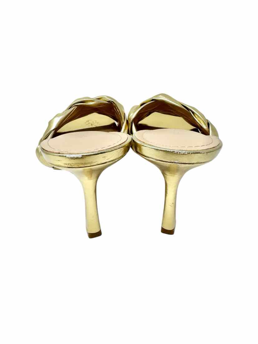 Shoe Size 7.5 MARC FISHER Gold Leather Sandals