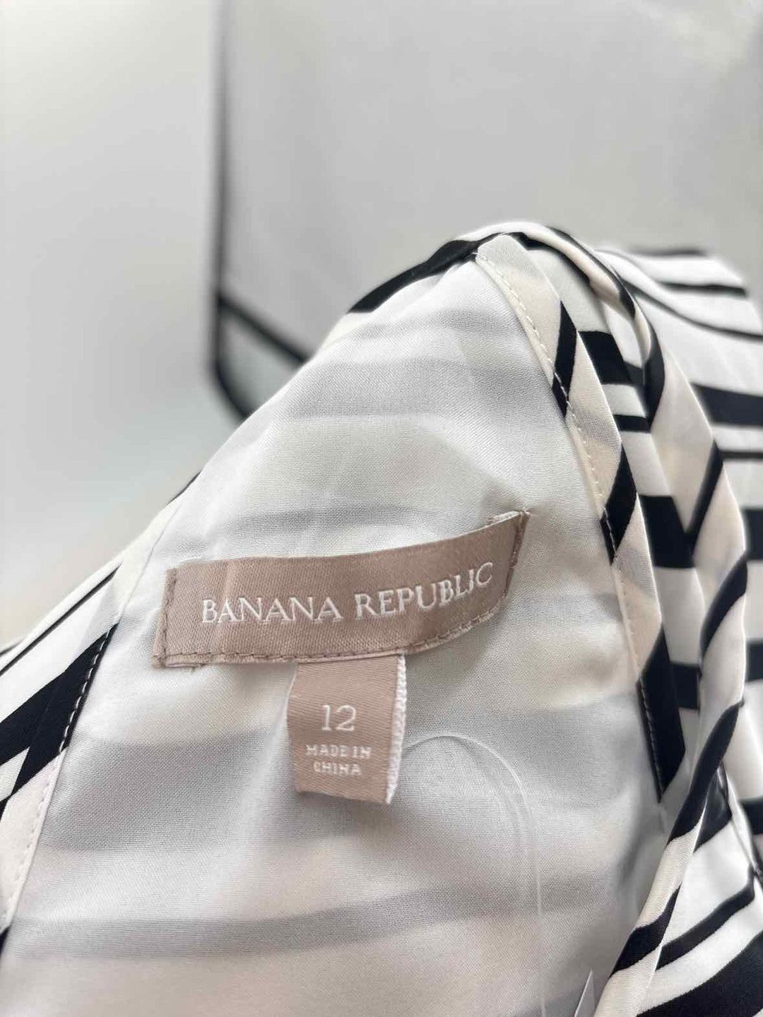 Size 12 Banana Republic Black/White Dress