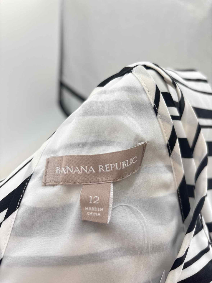 Size 12 Banana Republic Black/White Dress