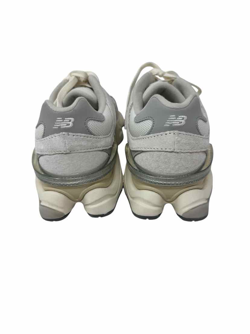 Shoe Size 8 New Balance White Sneakers
