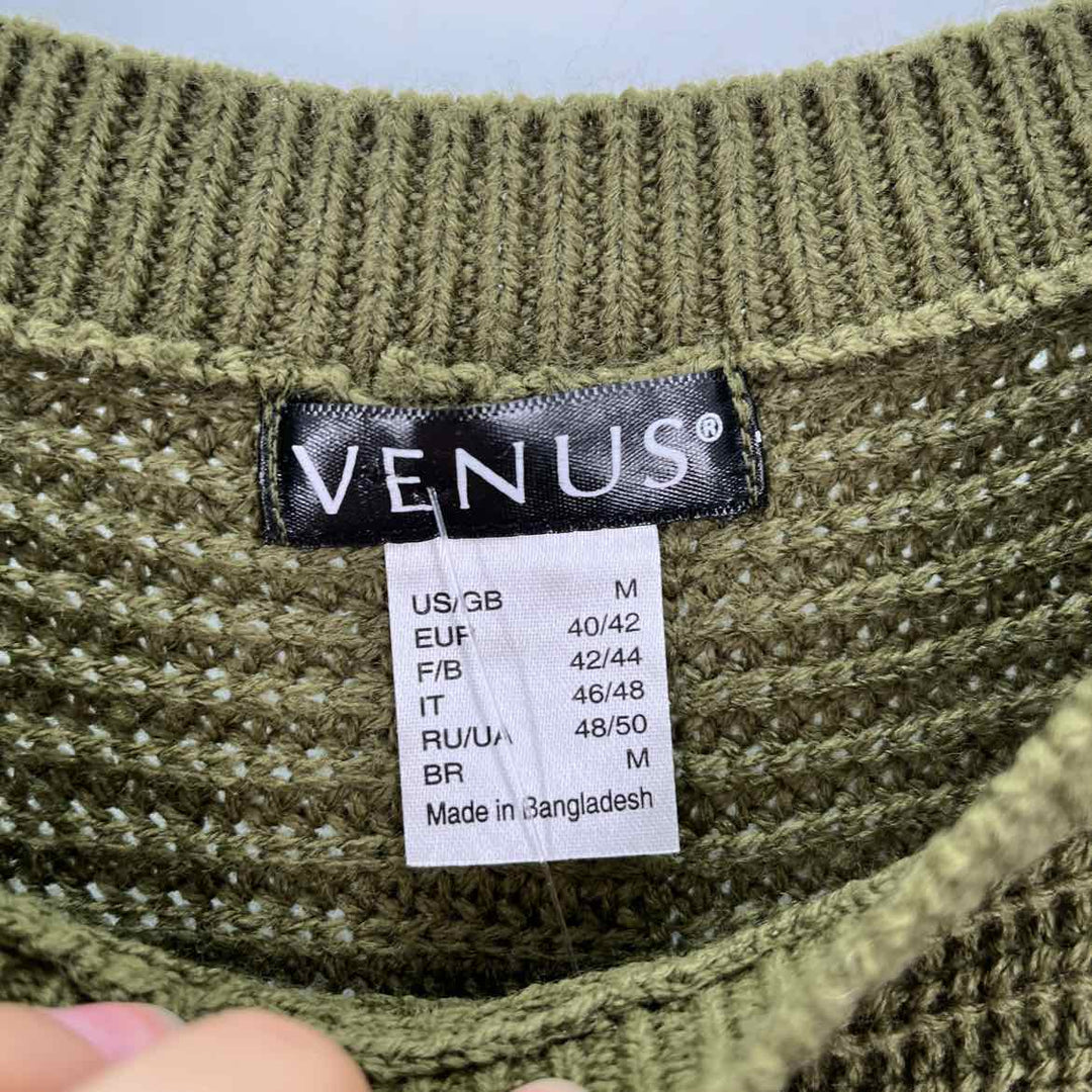 Size M VENUS Olive Sweater