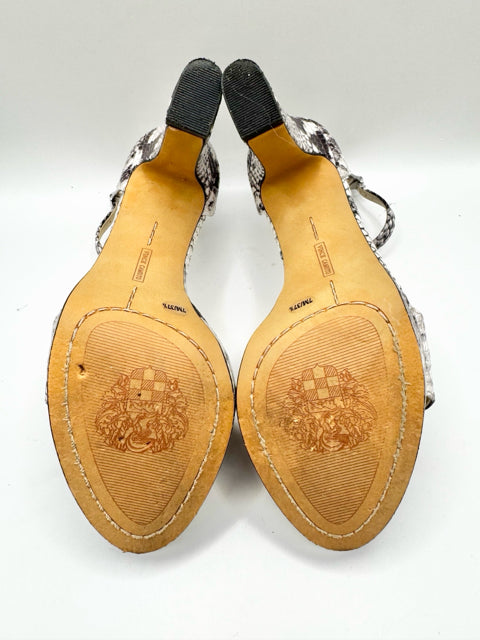Shoe Size 7 Vince Camuto Black Pumps