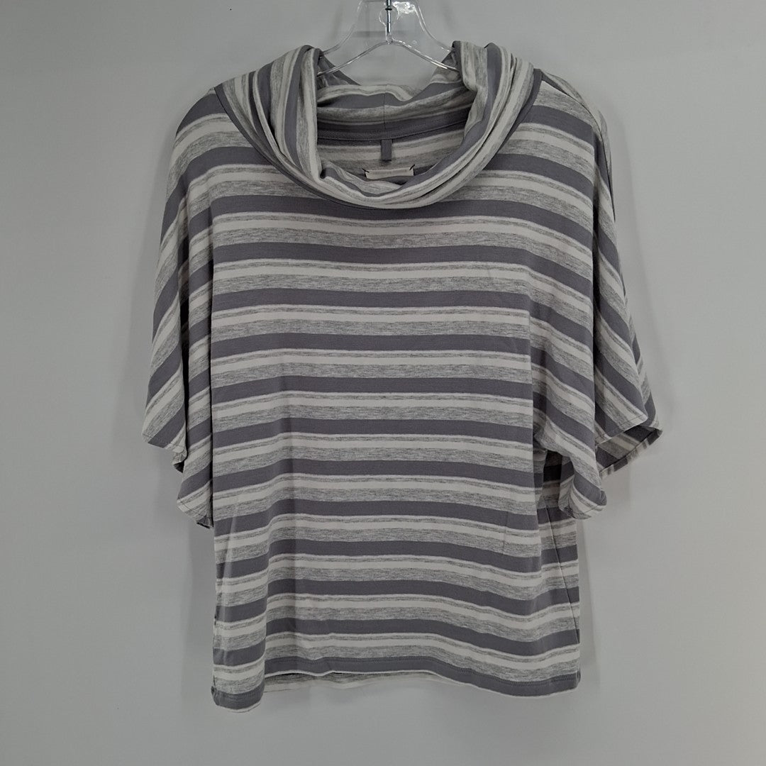 Size M Gray Sweater