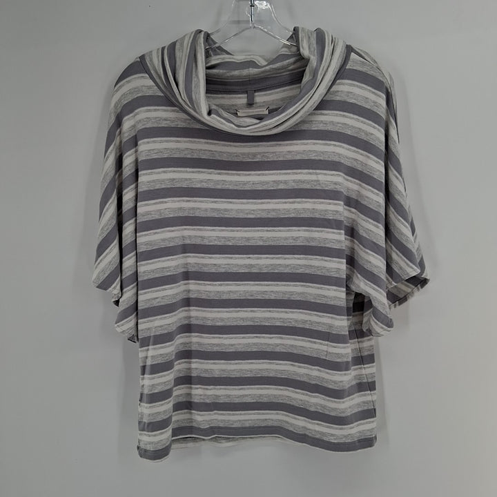 Size M Gray Sweater