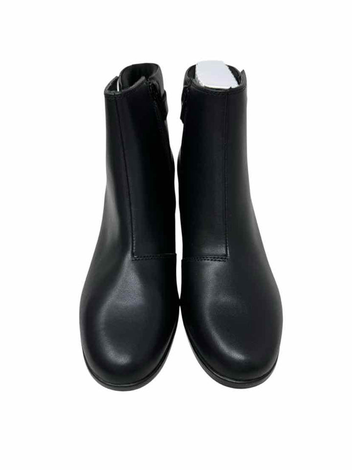Shoe Size 10 CLARKS Black Boots