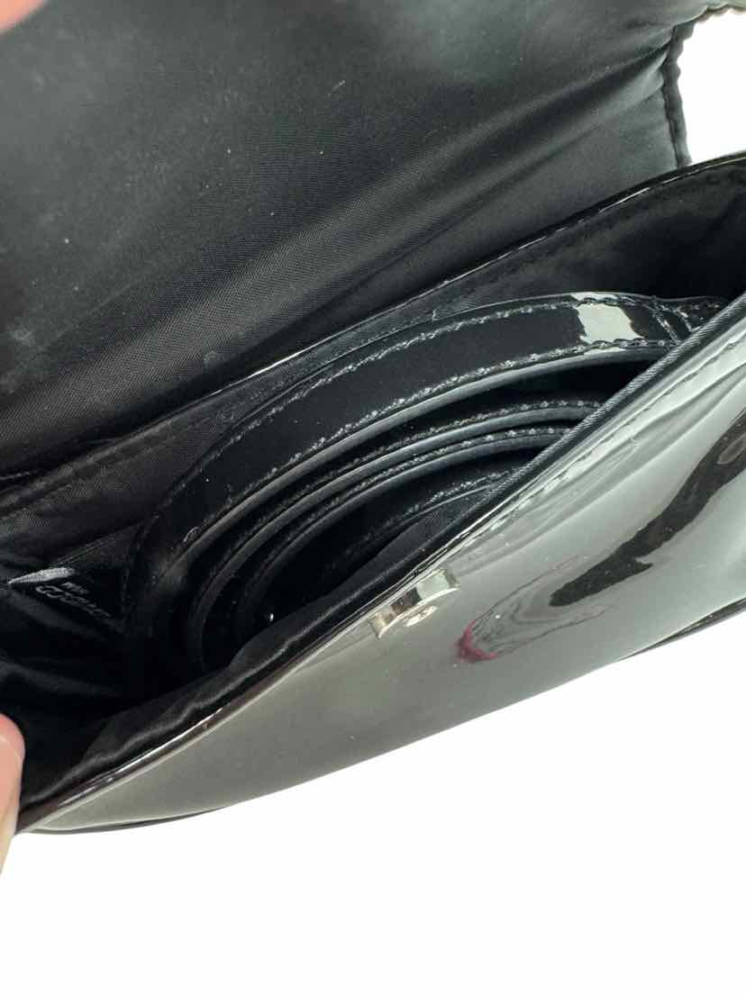 DIVIDED Purse