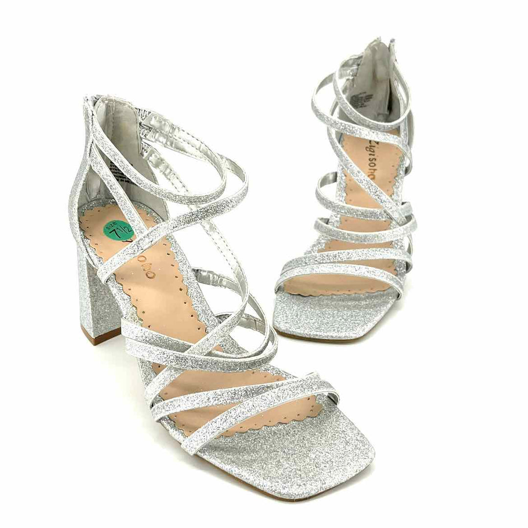 Shoe Size 7.5 Silver Sandals