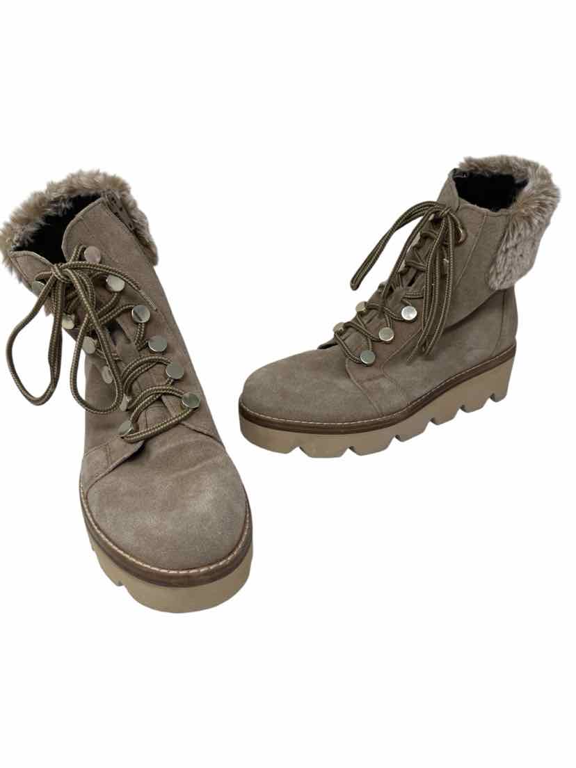Shoe Size 7 GABOR Tan Suede Boots