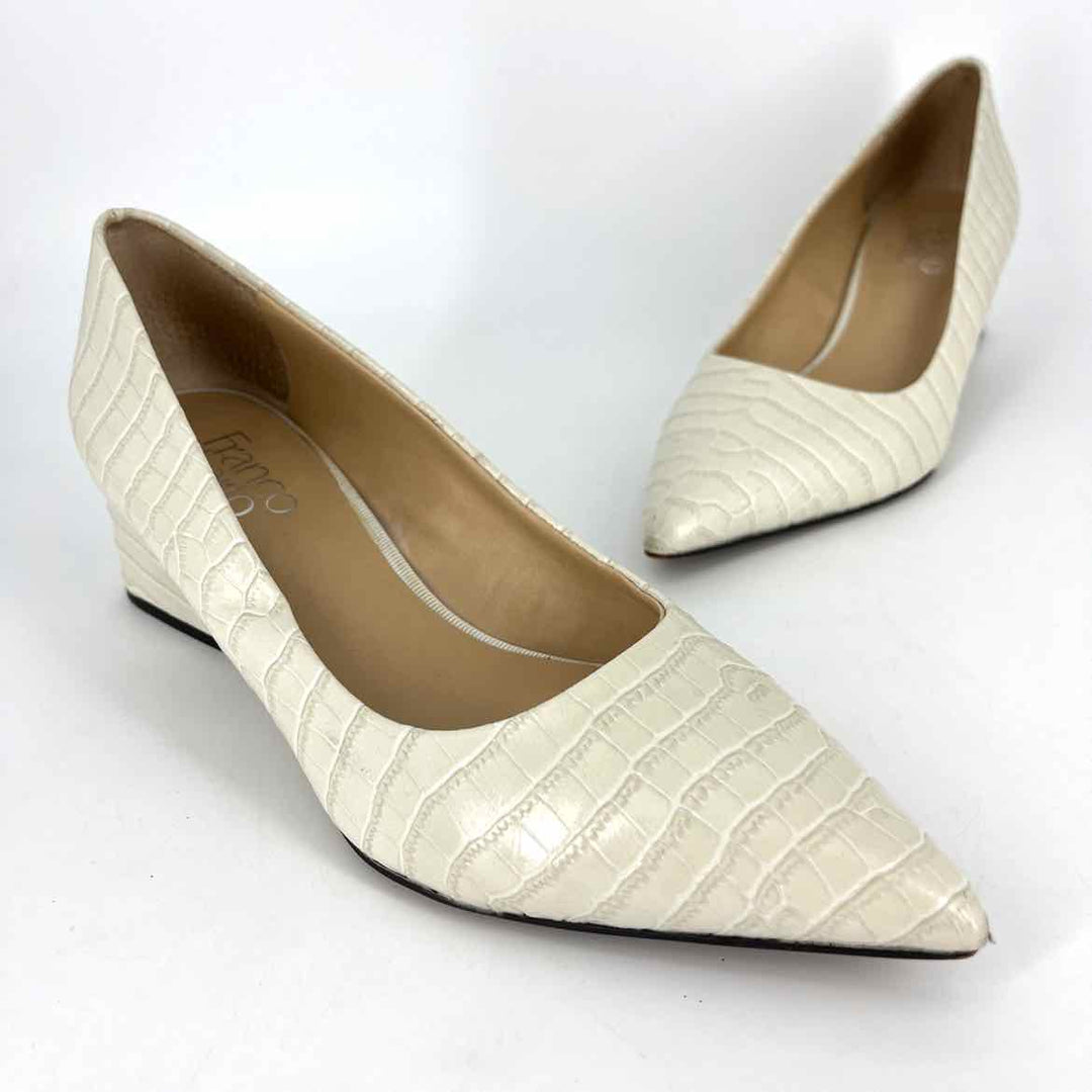 Shoe Size 7 FRANCO SARTO Ivory Pumps
