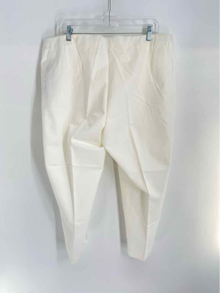 Size 18 LAFAYETTE White Capri