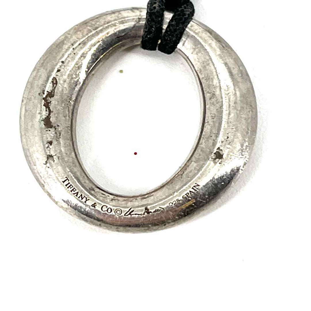 Tiffany & Co Luxury - Necklace