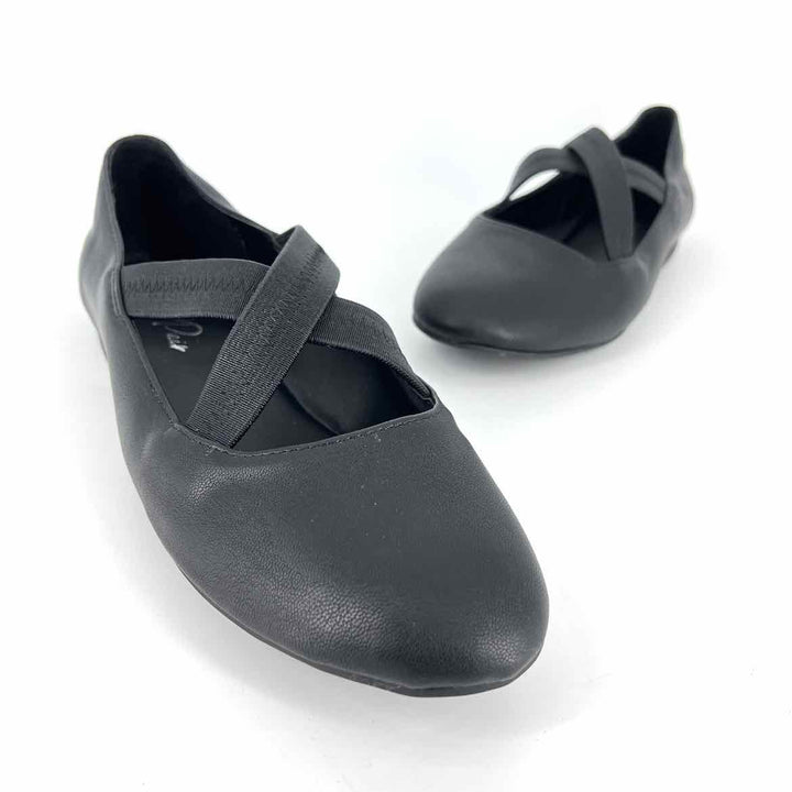 Shoe Size 9 Black Faux Leather Flats