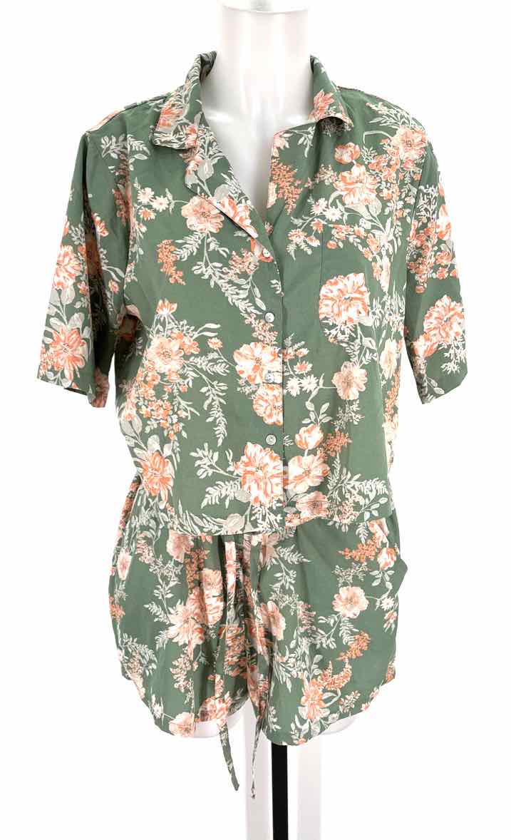Size M Cupcakes & Cashmere Sage Pajamas