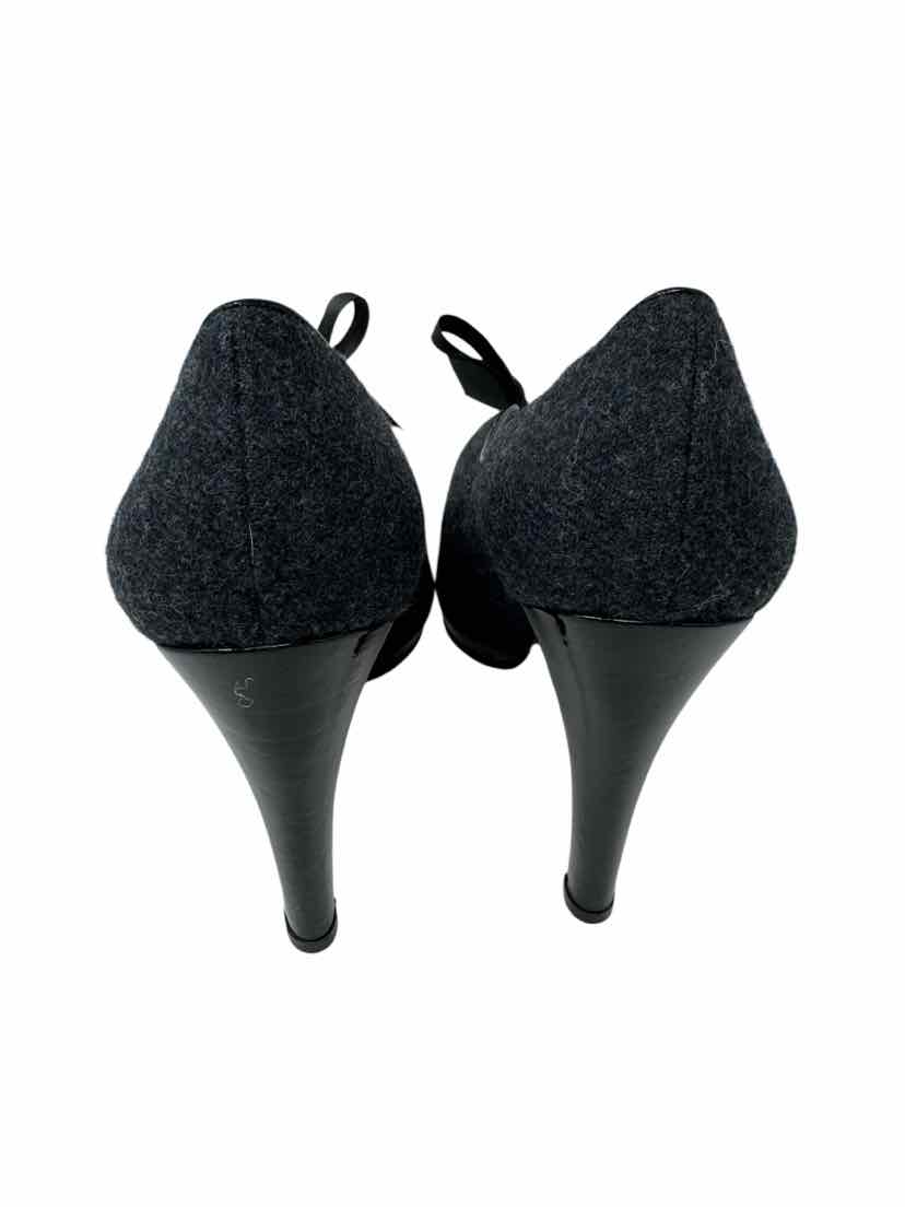 Shoe Size 9 Stuart Weitzman Gray Pumps