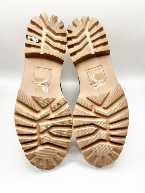 Shoe Size 8 Dolce Vita Tan Suede Boots