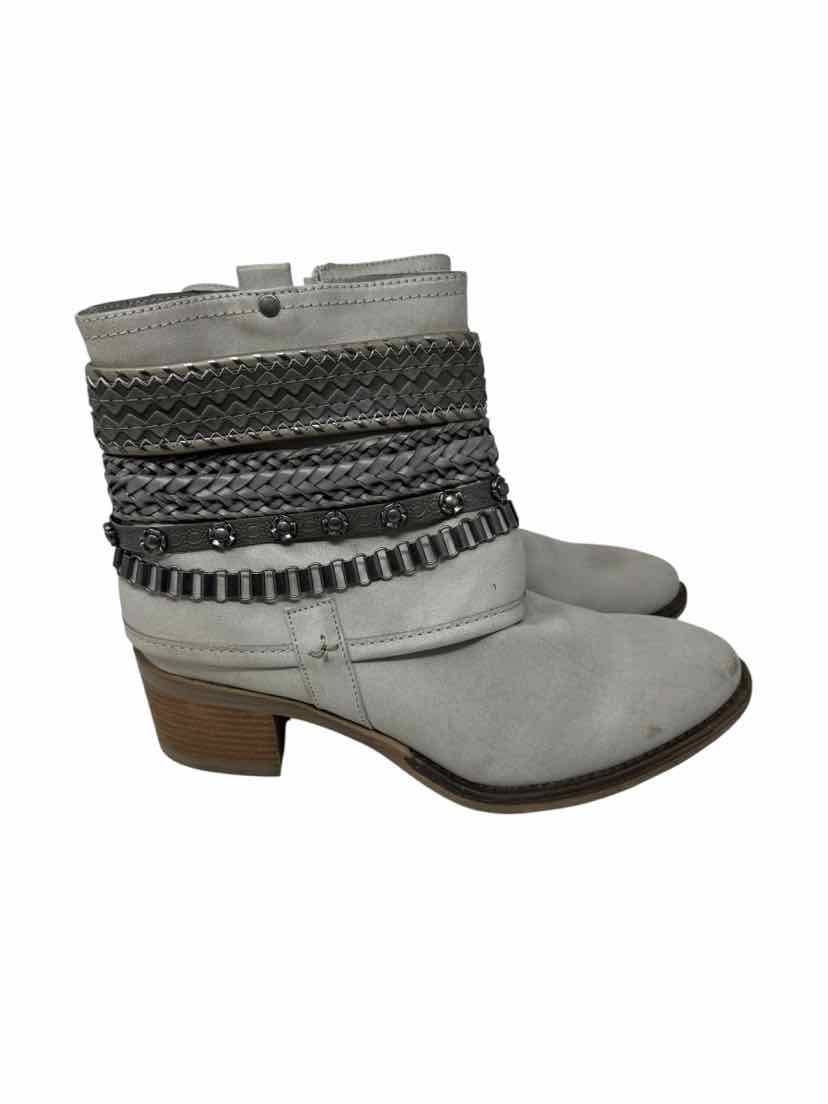 Shoe Size 10 CARLOS Gray Leather Boots