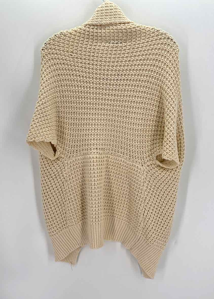 Size M GAP Cream Sweater
