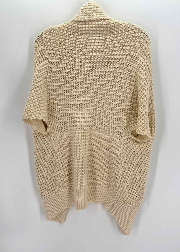 Size M GAP Cream Sweater