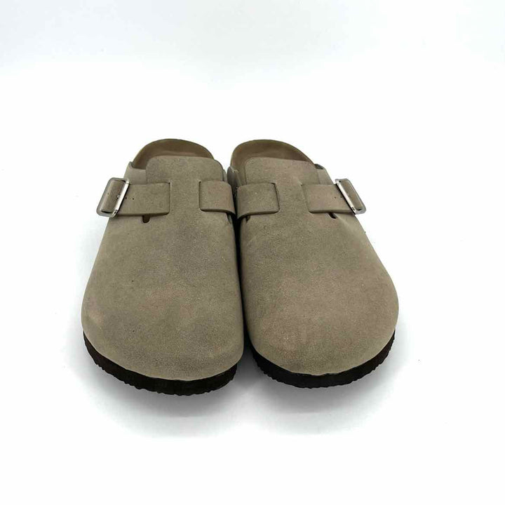 Shoe Size 10 UNIVERSAL THREAD Taupe Clogs