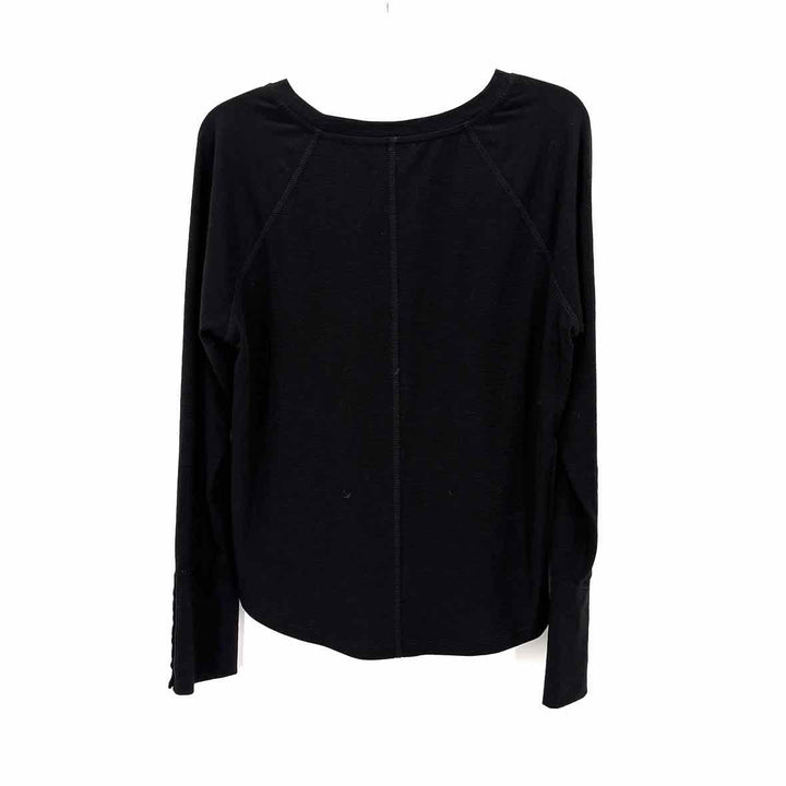 Size XL EVEREVE Black Knit Shirt