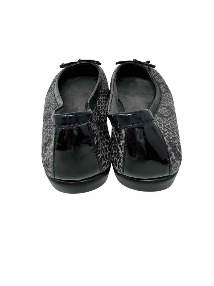 Shoe Size 8 AEROSOLES gray print Flats