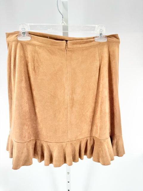 Size 10 BB Dakota Tan Skirt