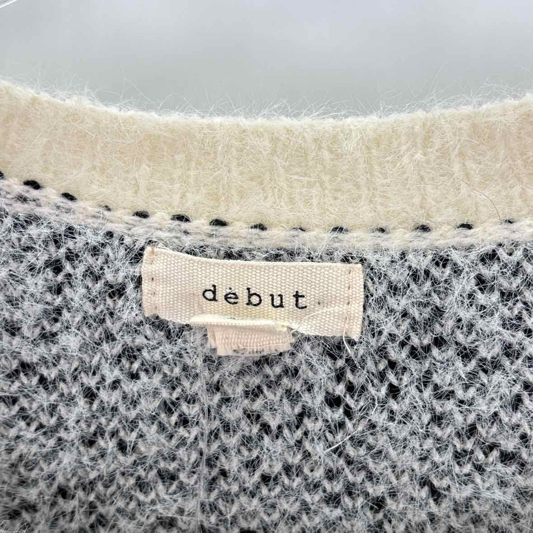 Size M Cream Knit Sequined Sweater