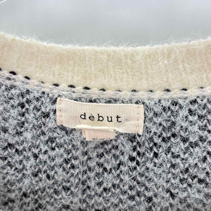 Size M Cream Knit Sequined Sweater