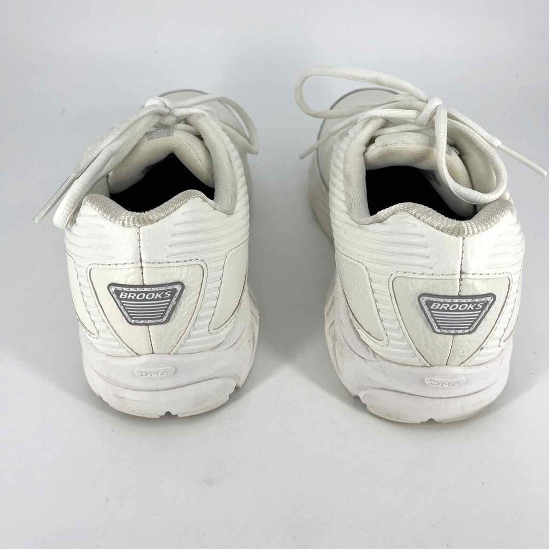 Shoe Size 8 BROOKS White Sneakers