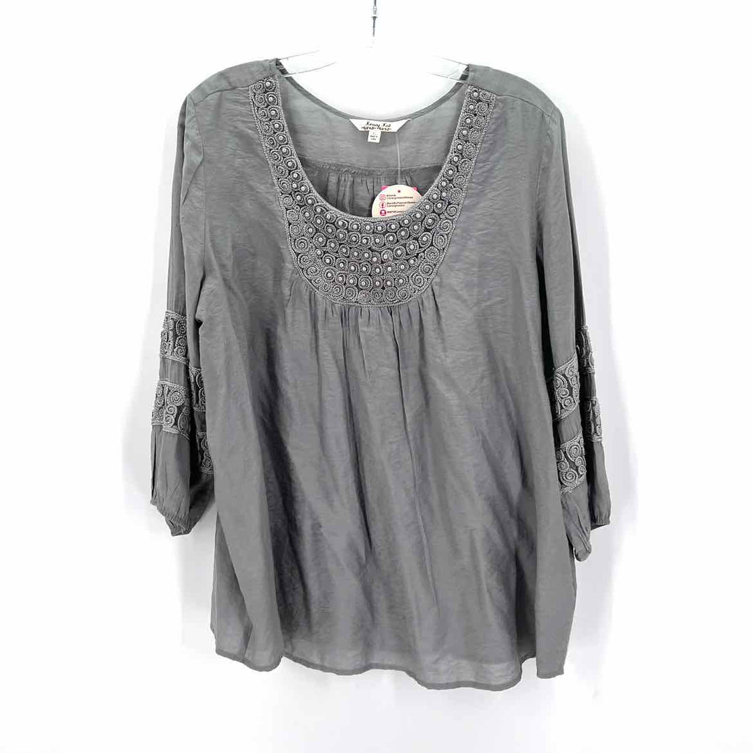 Size XL Gray Shirt