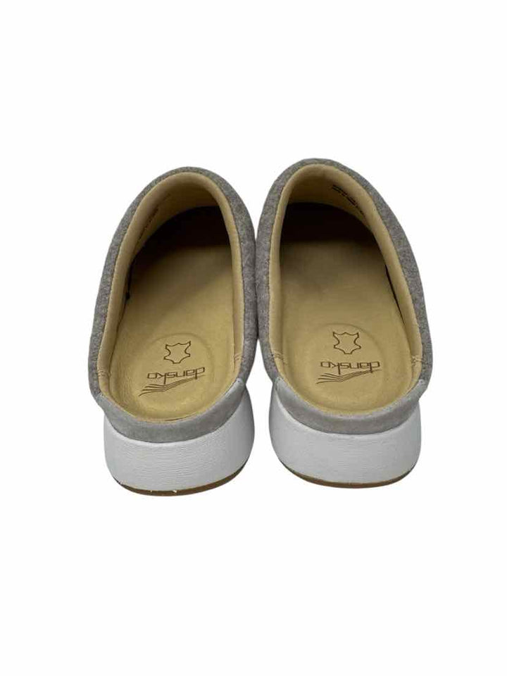 Shoe Size 39 DANSKO Tan Suede Flats