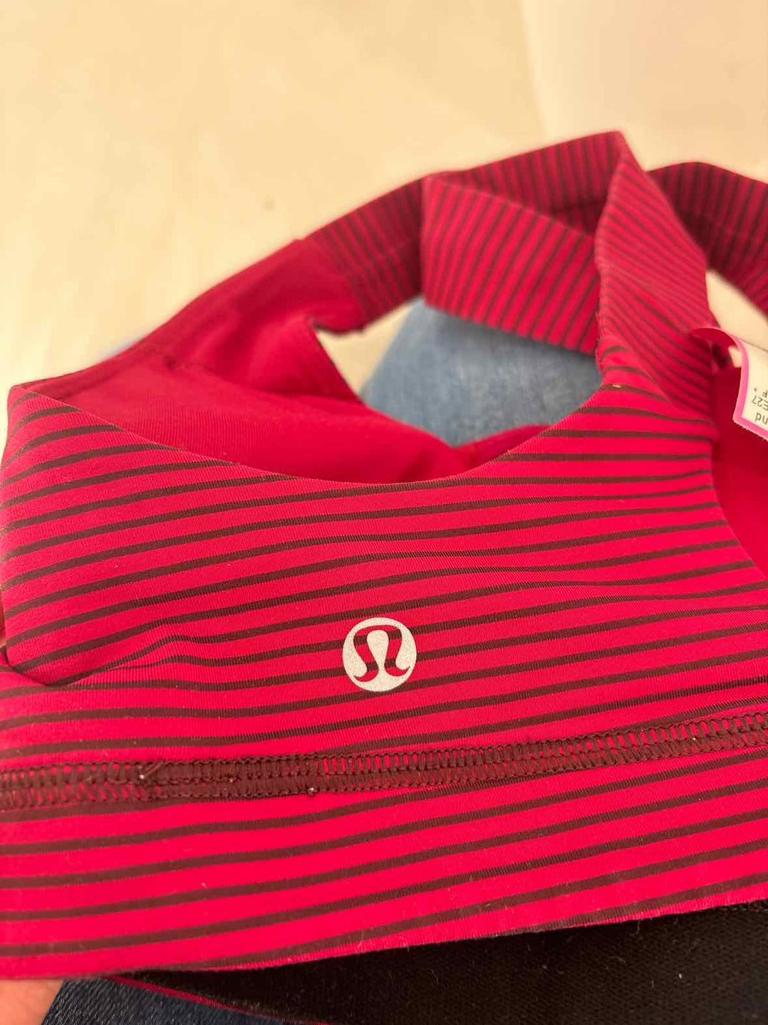 Size S Lululemon Fuschia Bra