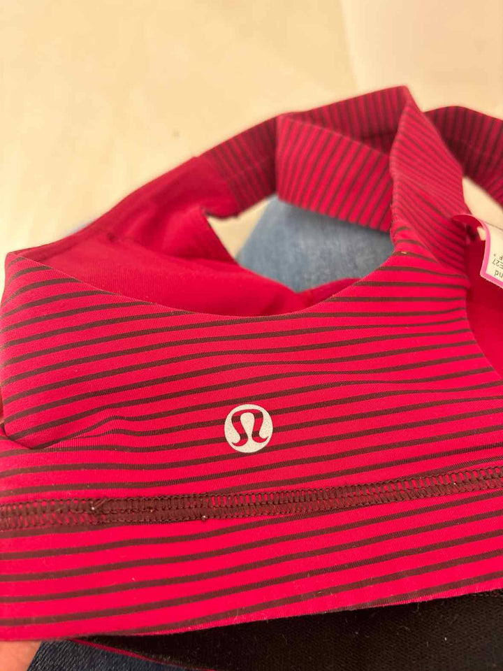 Size S Lululemon Fuschia Bra