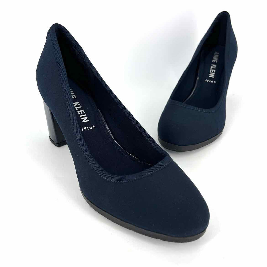 Shoe Size 9 Anne Klein Navy Pumps