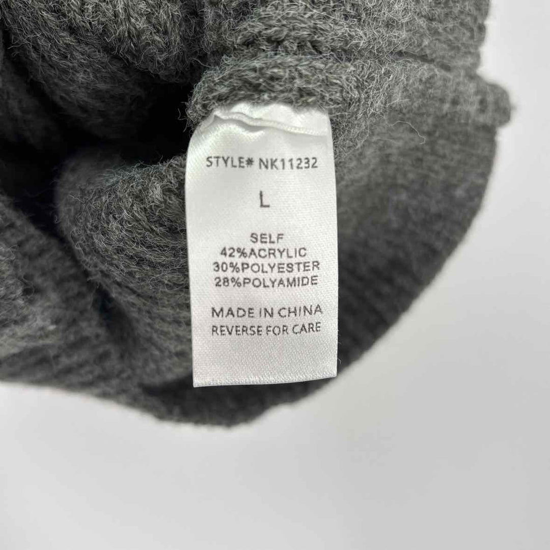 Size L Gray Sweater