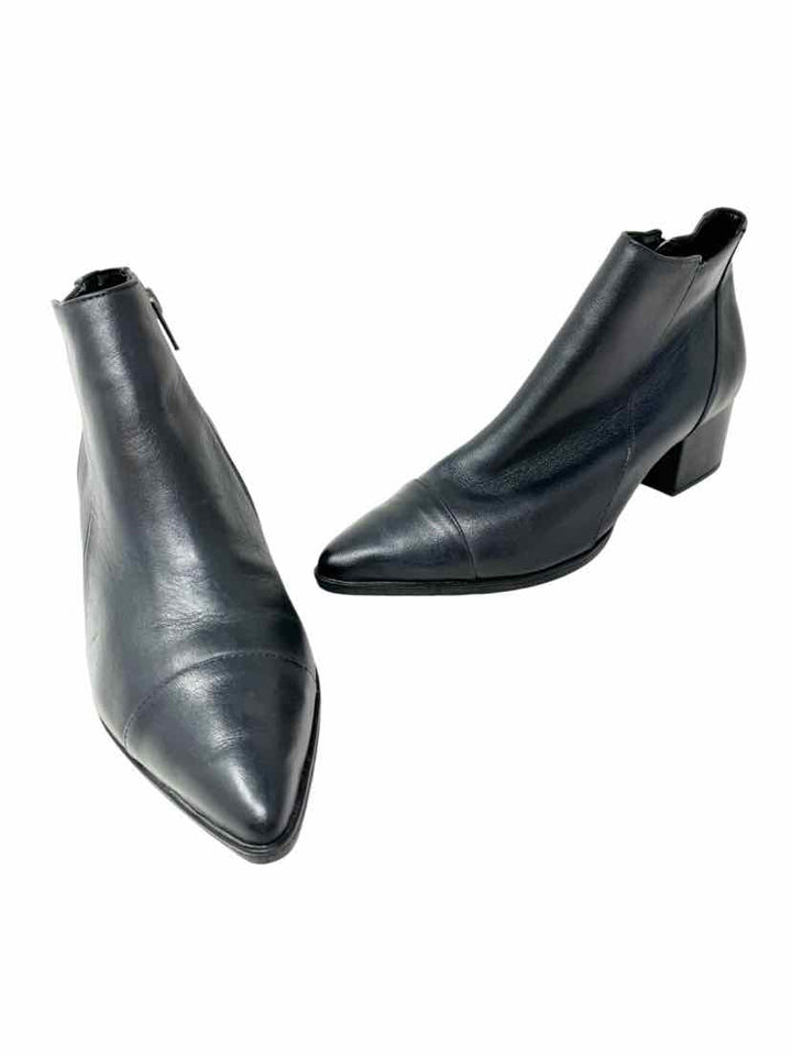Shoe Size 7 Black Leather Boots