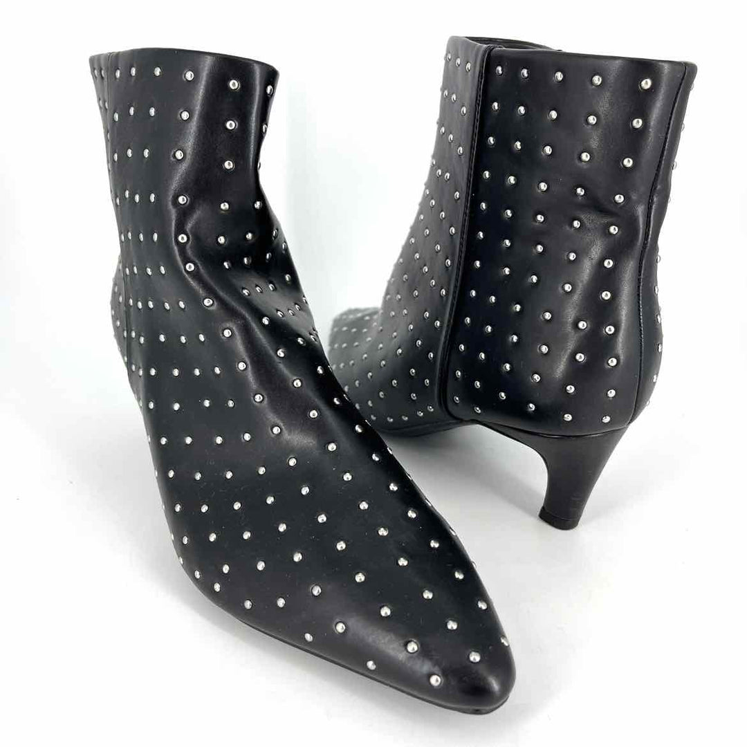 Shoe Size 8 UNIVERSAL THREAD Black Boots