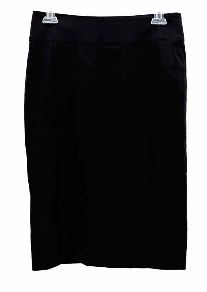 Size 6 Burberry Black Luxury - Skirt