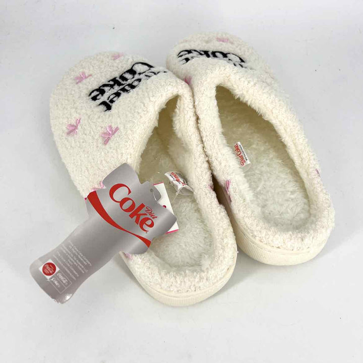 Shoe Size 7 Cream Slippers