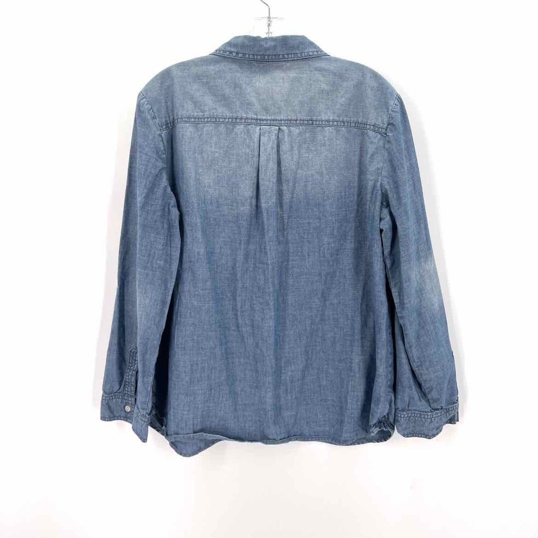 Size L Chico's Blue Shirt