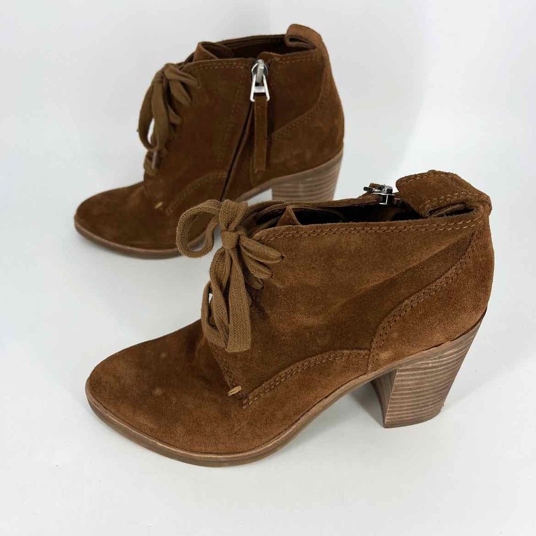 Shoe Size 6 Dolce Vita Brown Suede Clogs