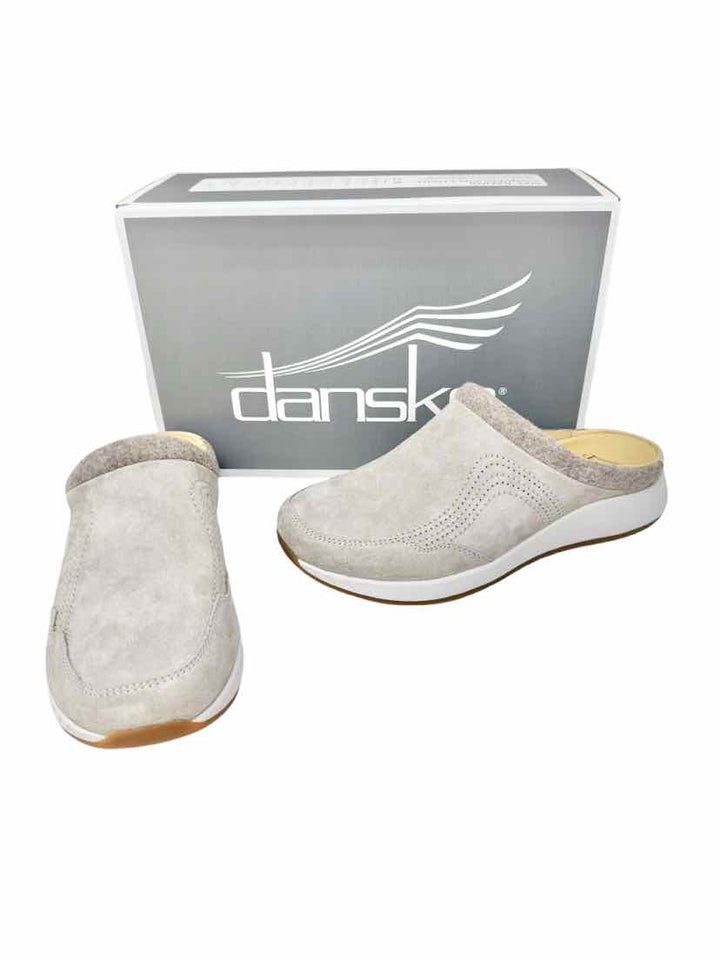 Shoe Size 39 DANSKO Tan Suede Flats