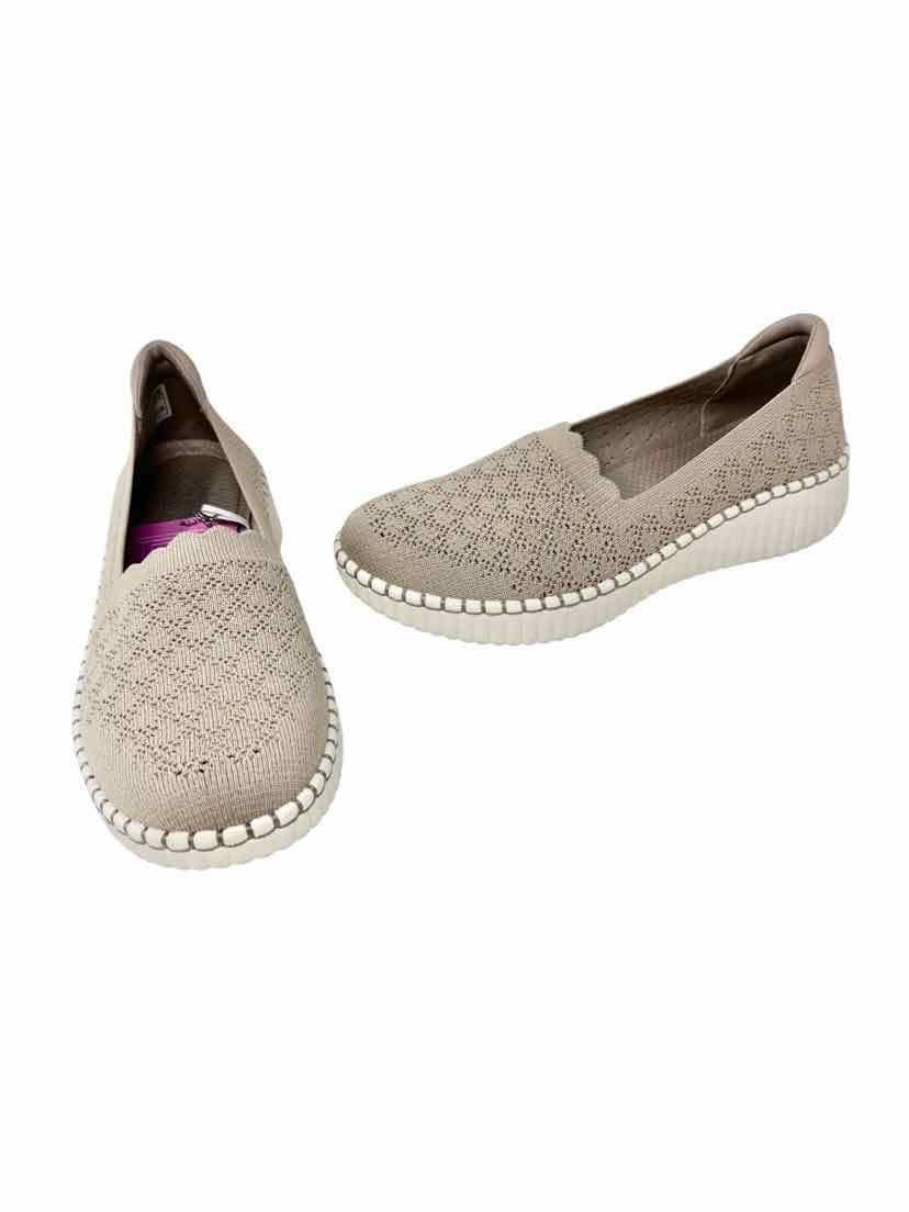 Shoe Size 9.5 Sketchers Taupe Sneakers