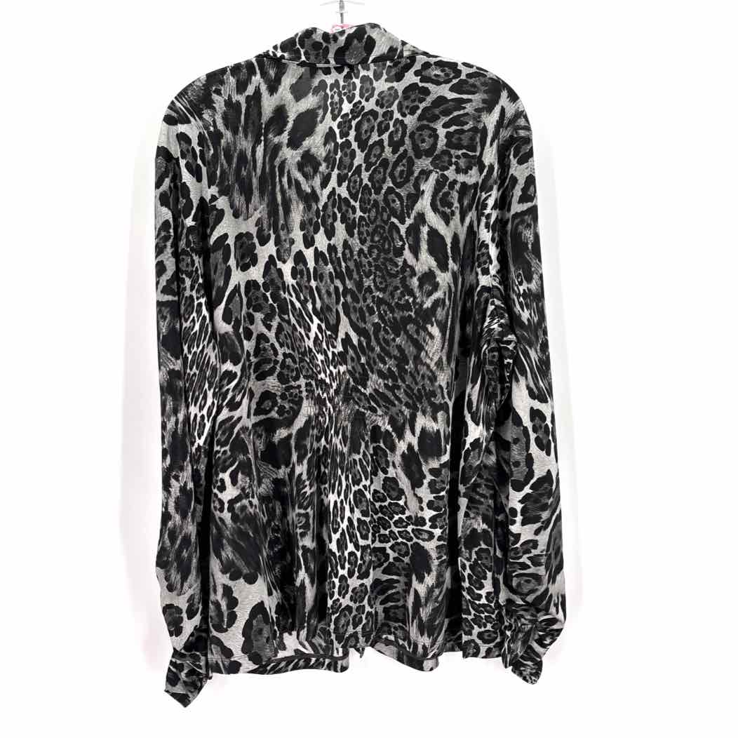 Size XL SUSAN GRAVER Gray Shirt