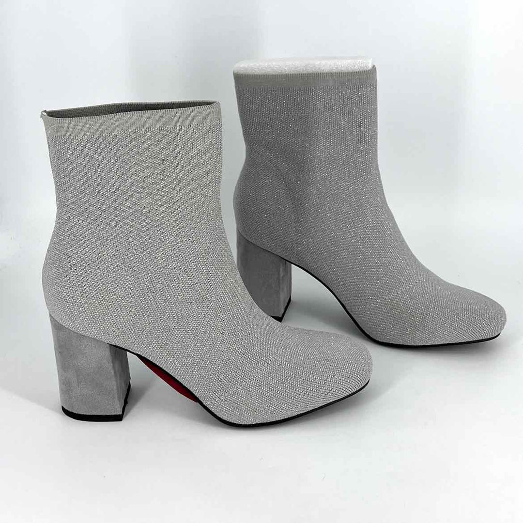 Shoe Size 7.5 MIA Silver Knit Boots