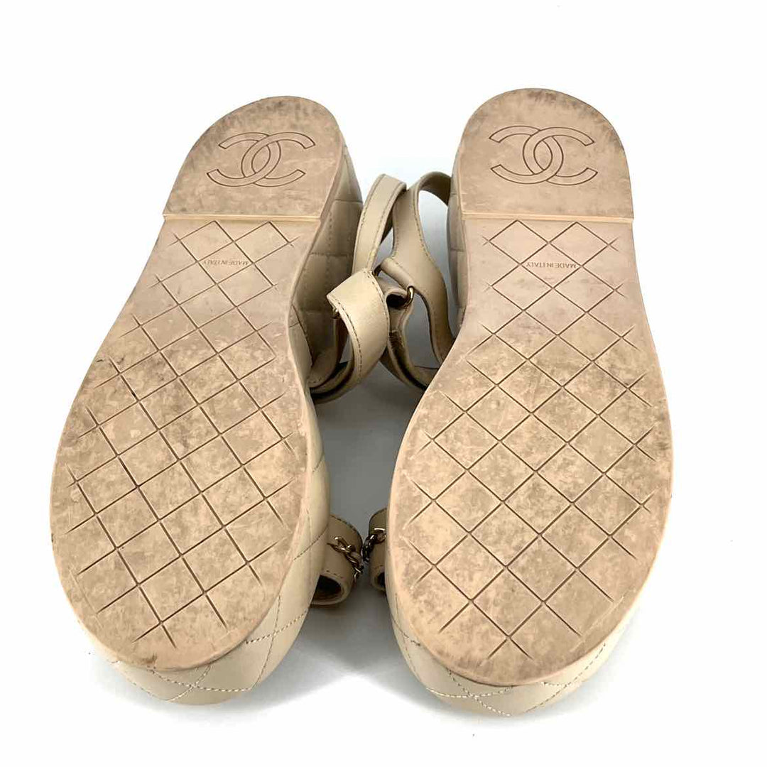 Shoe Size 40.5 Chanel Beige Quilted Sandals